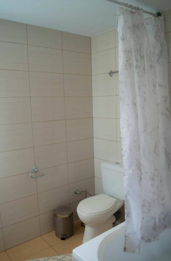 וולוס Sunny Central Luxury Apartment מראה חיצוני תמונה