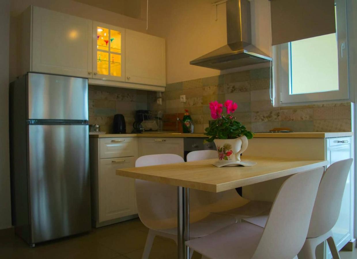וולוס Sunny Central Luxury Apartment מראה חיצוני תמונה