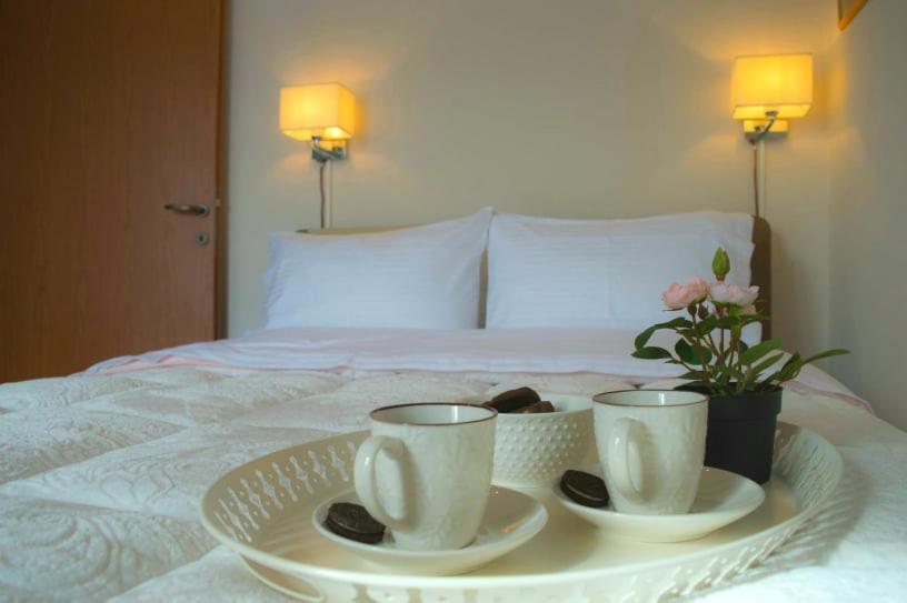 וולוס Sunny Central Luxury Apartment מראה חיצוני תמונה